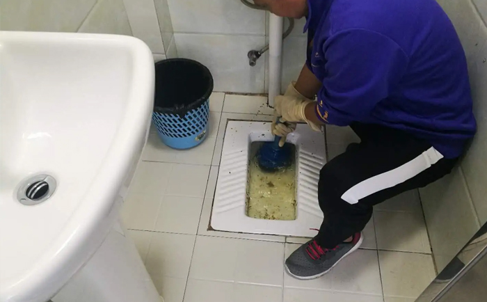 普定疏通蹲坑