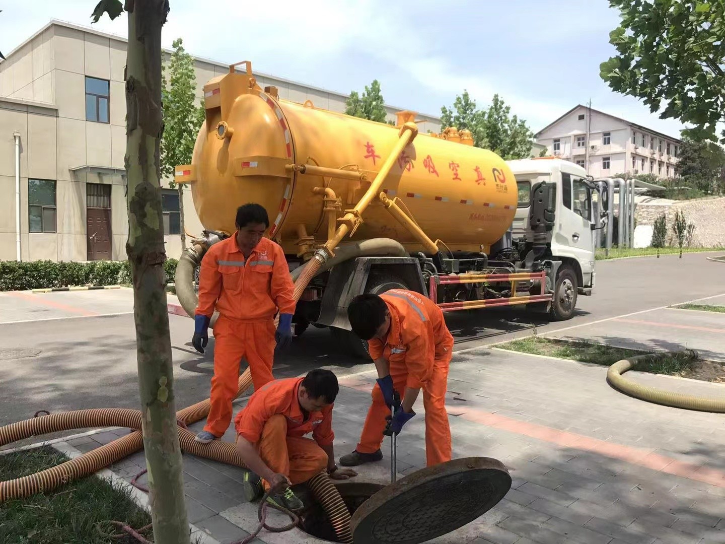 普定化粪池清理与5-8吨吸粪车施工效率分析